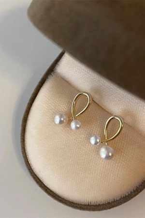 925 Silver Needle Cross Pearl Earrings for Women - Exquisite Delicate Design, Light Luxury Niche Fashion Accessories