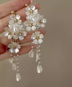 925 Silver Needle Pearl Flower Tassel Earrings - Exquisite Minimalist Style Ear Studs for Versatile Fashion - High-End Accessories