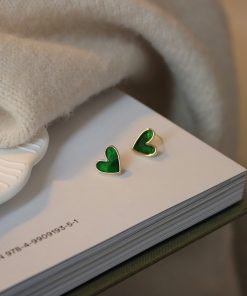 925 Silver Retro Green Heart Stud Earrings - High-End Niche Design, Trendy 2025 Jewelry for Unique Style