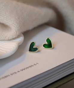 925 Silver Retro Green Heart Stud Earrings - High-End Niche Design, Trendy 2025 Jewelry for Unique Style