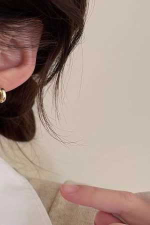925 Silver Wave Hollow Earrings, Minimalist Design, Exquisite High-End Feel, Elegant Statement Jewelry, Chic Fashion Accessory