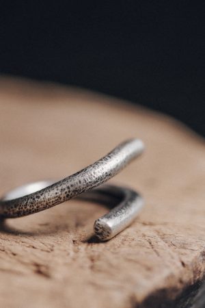 Adjustable Open Brushed Matte Silver Ring for Men and Women, Vintage Minimalist Design, Non-Fish Home Style