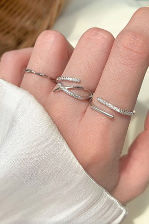 Adjustable Open Cross Ring for Women, Stylish Japanese Light Luxury Geometric Design with Single Diamond Accent