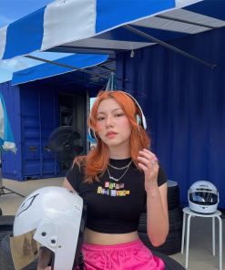 Aesthetic Outfit With Jeans, Grunge Outfits Inspo Girl - Still That B*tch Crop Top