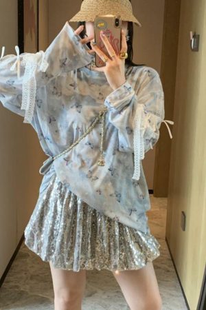 Age-Reducing Lightweight Long Sleeve T-Shirt with 3D Bow, Cute Sweet & Spicy Design, Sun Protection, High-End Fashion
