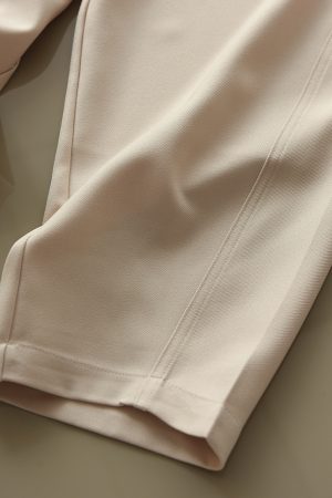 Airy Cocoon-Shaped High-Waisted Cropped Pants - Stylish Tapered Carrot & Slimming Banana Pants for Trendy Looks
