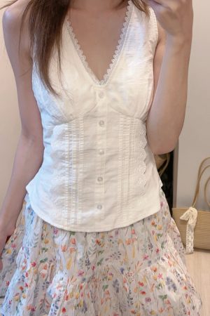 All-Cotton V-Neck Sleeveless Top with Pleat Design, Fitted Waist, Slim Fit, Short Length - Korean Style Fashion Essential