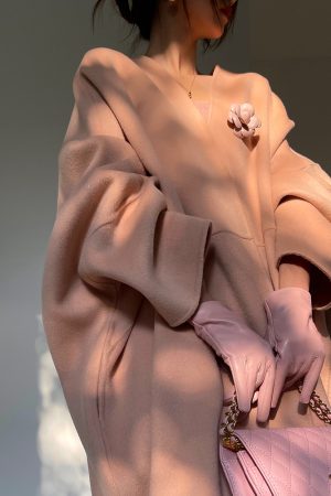 All-Wool Double-Sided Cloak Coat in Pink - High-Quality Winter Outerwear, Stylish and Warm, Perfect for Y2K & 90s Fashion