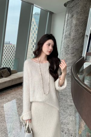 Alpaca Wool A-Line Midi Skirt for Women, Slim Fit Elegant Long Skirt, Winter Style, Cozy Fashion, Chic Layering Essential