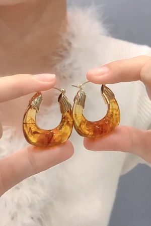Amber Retro Ear Hoops - Exaggerated Minimalist Style Clip-On Earrings, High-End Niche Design, 90s Inspired Fashion Accessory
