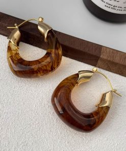 Amber Retro Ear Hoops - Exaggerated Minimalist Style Clip-On Earrings, High-End Niche Design, 90s Inspired Fashion Accessory