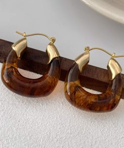 Amber Retro Ear Hoops - Exaggerated Minimalist Style Clip-On Earrings, High-End Niche Design, 90s Inspired Fashion Accessory