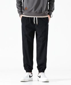 American Beauty, Soft Feminine Winter Outfits - Slim Fit Jogger Pants