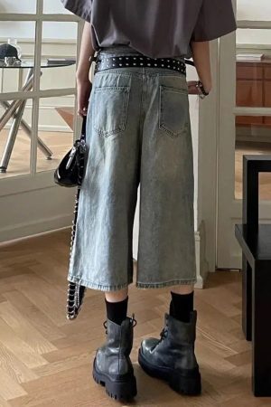 American Glamour Outfits, Old Money Aesthetic Girl Outfits - Ripped Jean Shorts