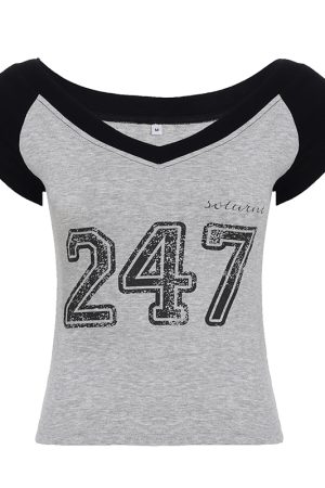 American Retro Black and Gray Color Block V-Neck Short Sleeve T-Shirt - Casual Sports Top for a Stylish 90s Inspired Look
