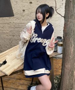 American Retro Color Block Hoodie for Students - Loose Slimming Versatile Sweatshirt Inspired by 90s Y2K Style