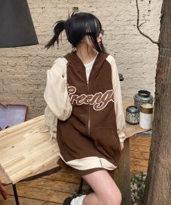 American Retro Color Block Hoodie for Students - Loose Slimming Versatile Sweatshirt Inspired by 90s Y2K Style