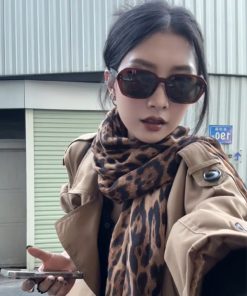 American Retro Leopard Print Scarf - Versatile Long Neck Shawl for Autumn/Winter - Chic Cool Spicy Style