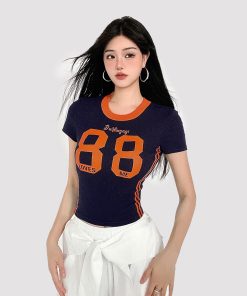 American Sports Style Digital Print Short Sleeve T-Shirt - 2025 Summer Retro Minimalist Women's Top for Casual Chic Look