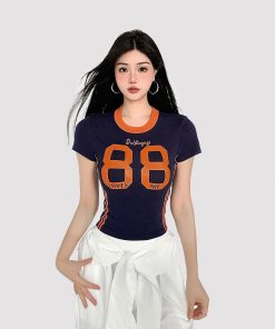 American Sports Style Digital Print Short Sleeve T-Shirt - 2025 Summer Retro Minimalist Women's Top for Casual Chic Look