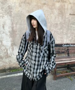 American Vintage Plaid Hooded Shirt Cardigan for Women and Men - Casual Loose-Fit Faux Two-Piece Design