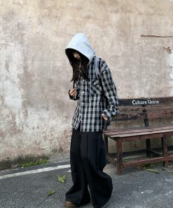 American Vintage Plaid Hooded Shirt Cardigan for Women and Men - Casual Loose-Fit Faux Two-Piece Design