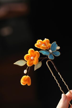 Ancient Style Floral Hairpin for Hanfu - Imitation Velvet Butterfly Hair Accessory for Side Bun - Autumn Winter Chinese Fashion