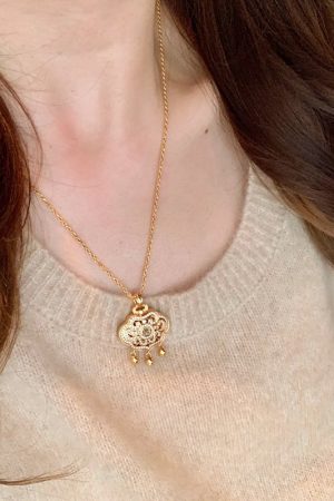 Ancient-Style Gold Sand Diamond Flower Silk Longevity Lock Pendant Necklace for Women - Lightweight Luxury 2025 Versatile Accessory