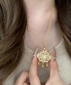 Ancient-Style Gold Sand Diamond Flower Silk Longevity Lock Pendant Necklace for Women - Lightweight Luxury 2025 Versatile Accessory