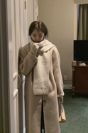 Antique White Cotton Candy Knitted Scarf - Neck Warmer Wool Blend for Autumn Winter, Korean Style Fashion Accessory