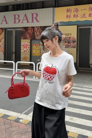 Apple Print Slim Fit Shoulder T-Shirt for Women - Summer Short Sleeve Pure Cotton Top in American Vintage Style
