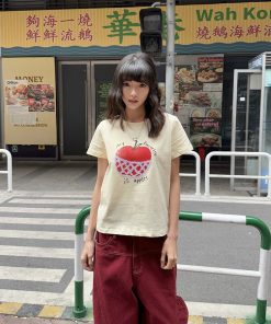 Apple Print Slim Fit Shoulder T-Shirt for Women - Summer Short Sleeve Pure Cotton Top in American Vintage Style