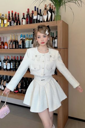 Apricot Butterfly Brocade Suit with Diamond Buckle and Tweed Bow for Wealthy Socialites - Elegant Y2K Inspired Fashion