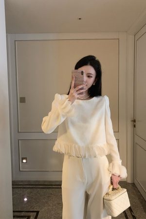 Apricot Round Neck Spliced Knitted Sweater for Women - Lazy Style Long Sleeve Top, Spring Fashion, Casual Chic, Trendy Layering Piece