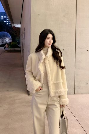 Apricot Thickened Plush Short Coat for Women - High-End Fur Quality Winter Outerwear, Cozy Korean Style Fashion