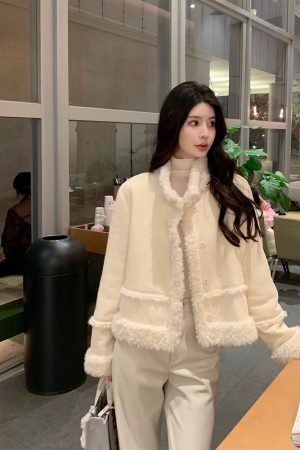 Apricot Thickened Plush Short Coat for Women - High-End Fur Quality Winter Outerwear, Cozy Korean Style Fashion