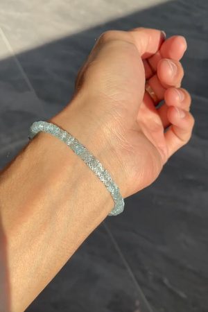 Aquamarine Crystal Cut Plate Bead Bracelet - Vintage High-End Light Luxury Accessory for Unique Style