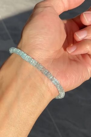 Aquamarine Crystal Cut Plate Bead Bracelet - Vintage High-End Light Luxury Accessory for Unique Style