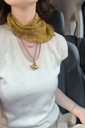 Artistic Retro Ginger Yellow Floral Triangular Scarf - Pastoral Forest Style Neck Scarf & Headscarf for Women