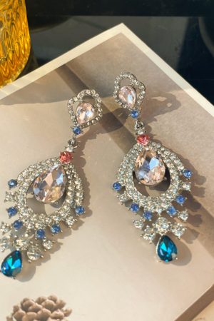 Artistic Retro Palace-Style Fan-Shaped Diamond-Inlaid Drop Earrings for Women - Elegant French Design, 2025 Fashion Accessories