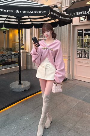 Artistic Women's Pure Wool Shawl Coat - High-End Spring Fashion with Fragrant Valve Family Design