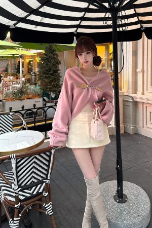 Artistic Women's Pure Wool Shawl Coat - High-End Spring Fashion with Fragrant Valve Family Design