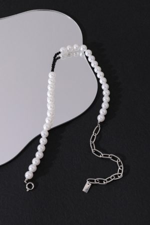 Asymmetric Pearl Splicing Necklace for Women - High-End Black Bead Clavicle Chain, Floating Design, Color Retention, Elegant Accessories