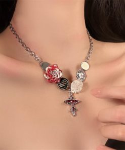 Asymmetrical Cold Shoulder Chain Necklace with Sparkling Diamonds - Light Luxury Sweet Cool Niche Jewelry