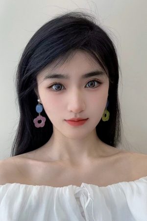 Asymmetrical Five-Petal Flower Pearl Earrings - Cute Colorful Studs for Women, High-End Fashion, Niche Floral Jewelry