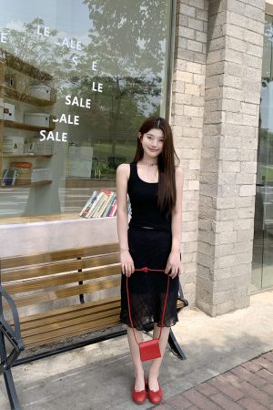 Asymmetrical Plaid Skirt with Slimming Design - High-End Summer 2025 Korean Chic Fashion