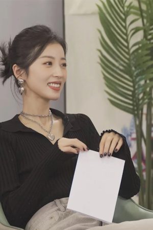 Autumn Knitted Polo Collar Sweater for Women - Black Long-Sleeved Top, Inspired by Zhou Yutong Style, 90s Fashion Vibes