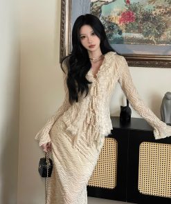 Autumn Lace Layered Waist-Defining Top with Textured Knitted Mermaid Skirt - Chic French Fur Style for Fall Fashion