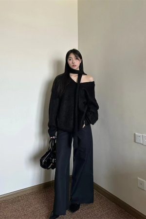 Autumn Winter Oversized V-Neck Wool Blend Sweater for Women in Pumpkin, Passionate Red, and Cool Black - Cozy Knit Fashion
