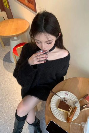 Autumn Winter Women's American Retro Minimalist Turtleneck V-Neck Knitted Top, Stylish Pumpkin Sweater for 90s Y2K Fashion